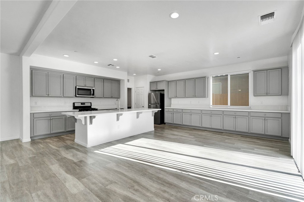 Residential for sale at 6647 East Vassar, Fresno CA featuring 4 beds and 3 baths