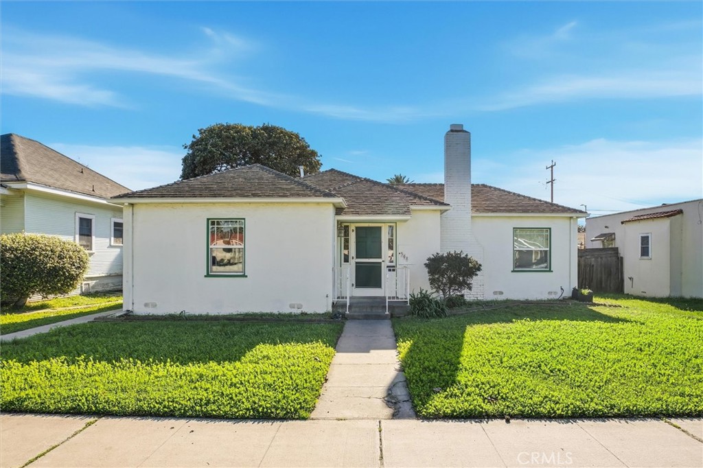 Residential for sale at 308 W Mill, Santa Maria CA featuring 3 beds and 2 baths