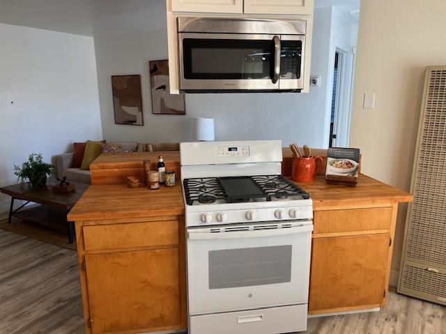 Residential for sale at 91 Alta Vista, Watsonville CA featuring 1 bed and 1 bath
