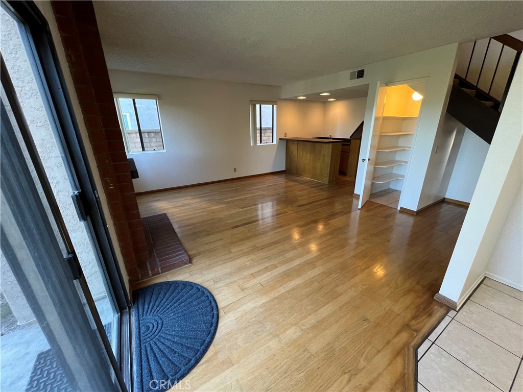 Residential Lease for rent at 9 Skyline Lane, Phillips Ranch CA featuring 3 beds and 3 baths