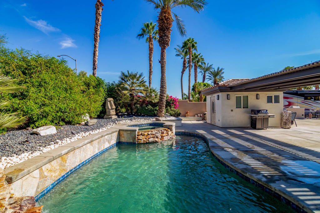 Residential for sale at 80501 Avenue 48 286, Indio CA and 1 bath