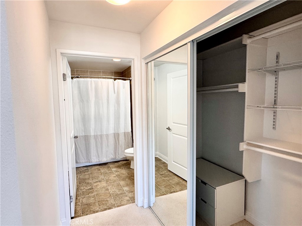 Residential Lease for rent at 2423 Scholarship, Irvine CA featuring 2 beds and 2 baths