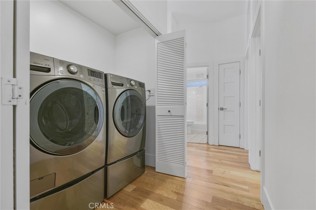 Residential Lease for rent at 12057 Alberta, Culver City CA featuring 3 beds and 2 baths