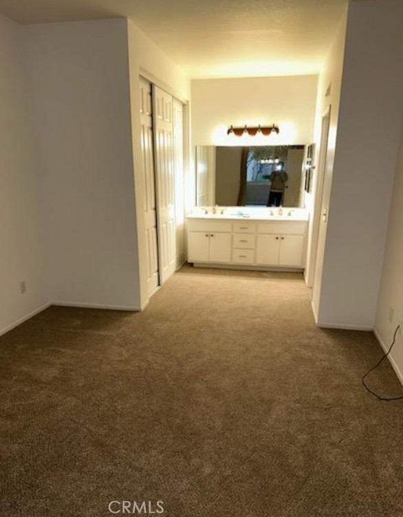 Residential Lease for rent at 19431 Rue De Valore 27B, Lake Forest, Orange County CA featuring 2 beds and 2 baths