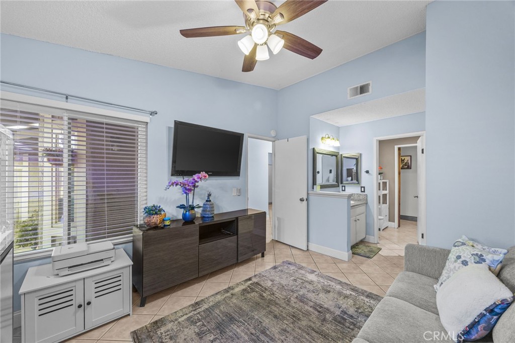 Residential for sale at 860 Tangerine, Corona CA featuring 2 beds and 1 bath