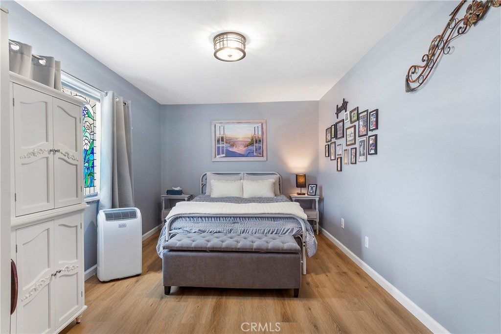 Residential for sale at 1421 Glengrove, Corona CA featuring 3 beds and 2 baths