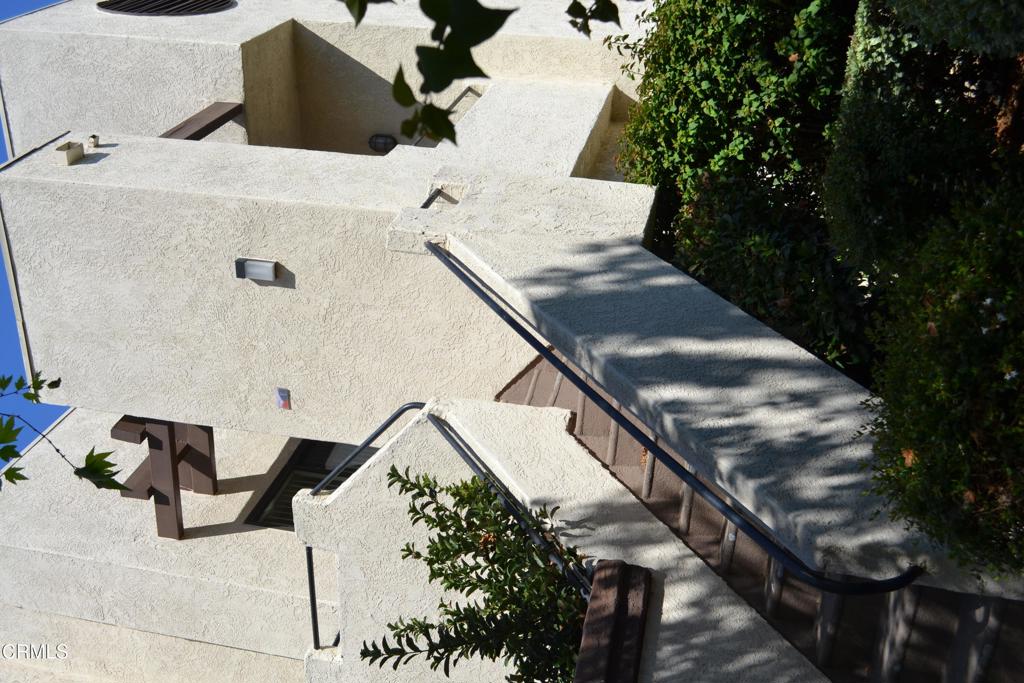 Residential Lease for rent at 408 N Imperial Avenue E, Ontario CA featuring 2 beds and 1 bath