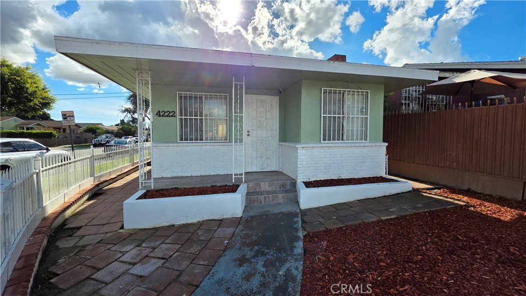 Residential Lease for rent at 4222 Agnes, Lynwood CA featuring 2 beds and 1 bath