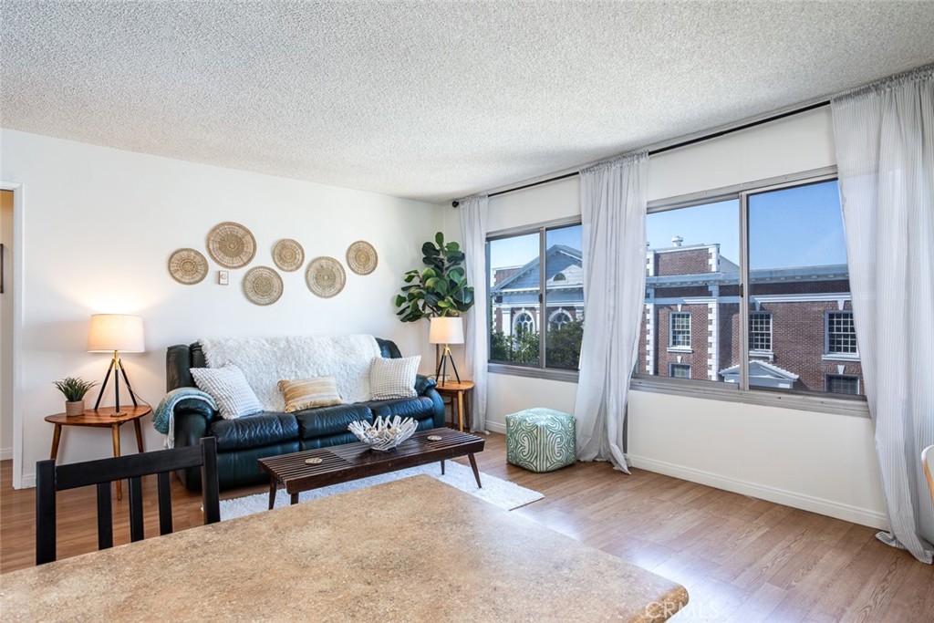 Residential for sale at 250 Linden Avenue 25, Long Beach CA featuring 1 bed and 1 bath