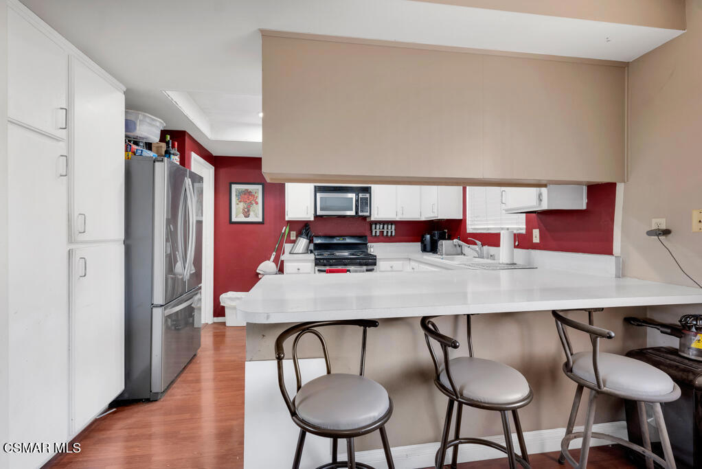 Residential for sale at 2103 Euclid Avenue, Camarillo CA featuring 2 beds and 3 baths