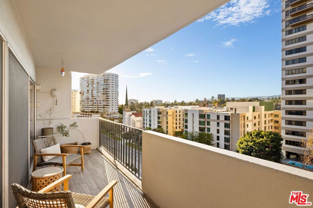 Residential for sale at 10450 Wilshire Boulevard 7E, Los Angeles CA featuring 3 beds and 2 baths