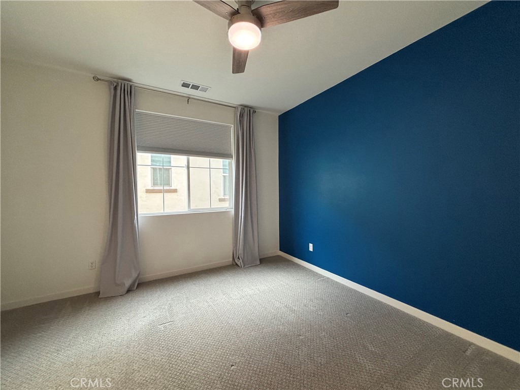 Residential Lease for rent at 26149 Park Avenue 3, Redlands CA featuring 3 beds and 3 baths