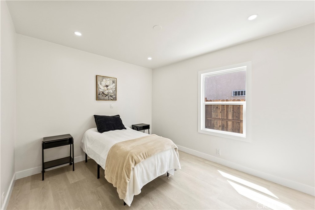 Residential for sale at 2942 S West View, Los Angeles CA featuring 3 beds and 3 baths