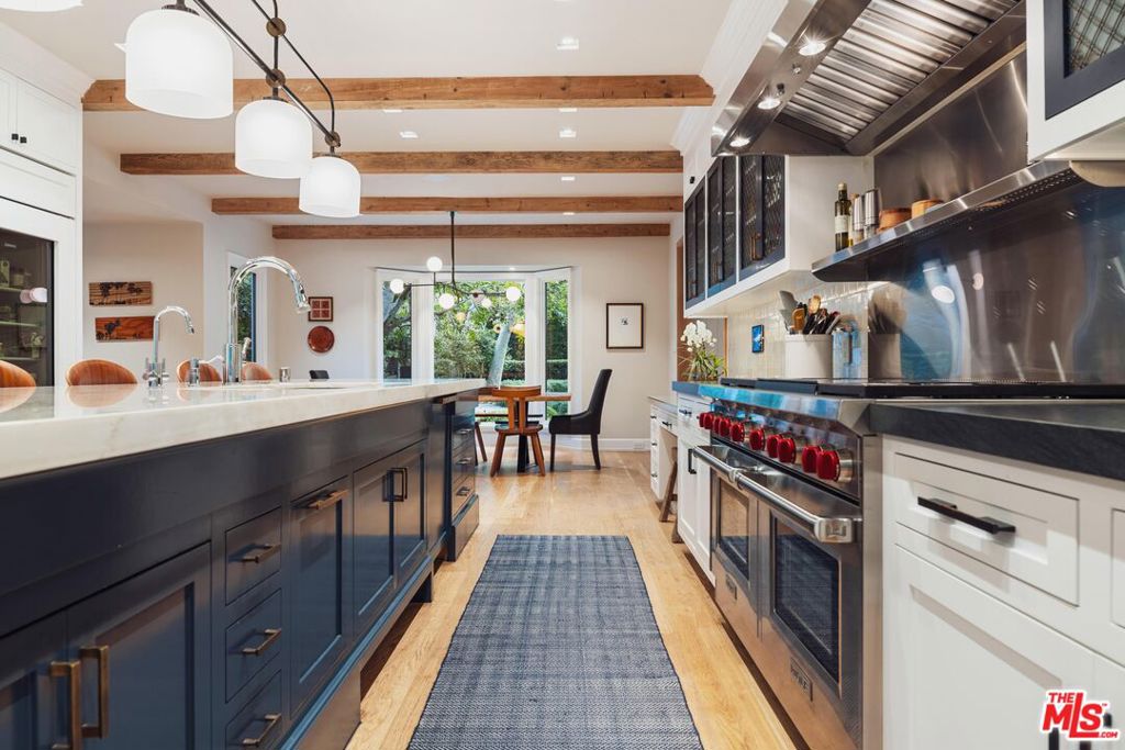 Residential for sale at 2600 Mandeville Canyon Road, Los Angeles CA featuring 8 beds and 10 baths
