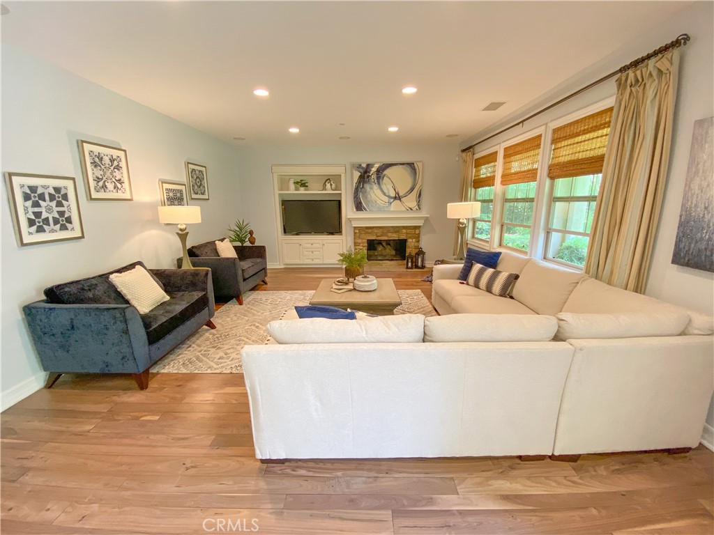 Residential Lease for rent at 18 Via Armilla, San Clemente CA featuring 5 beds and 4 baths