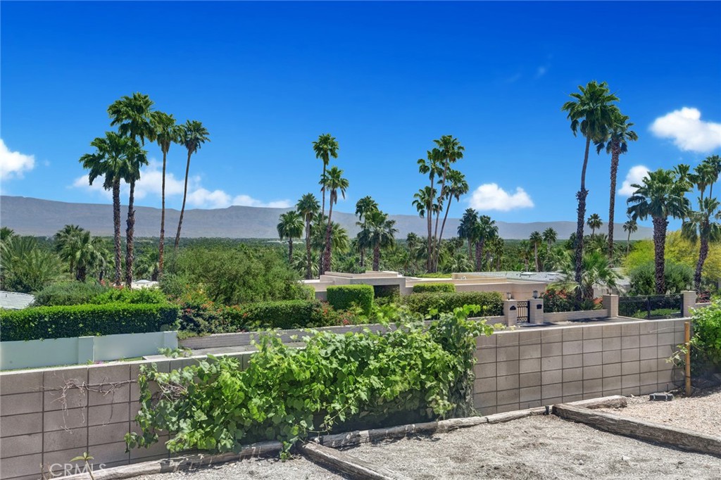 Residential for sale at 40600 Tonopah Road, Rancho Mirage CA featuring 3 beds and 3 baths