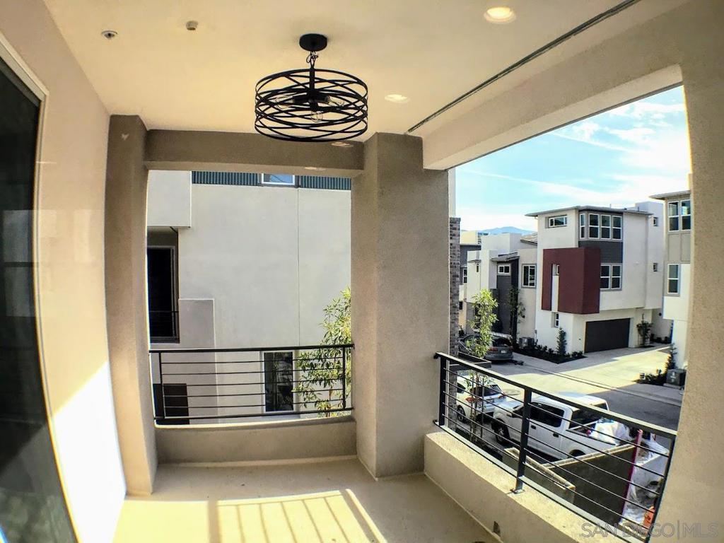 Residential Lease for rent at , Chula Vista, San Diego CA featuring 3 beds and 3 baths