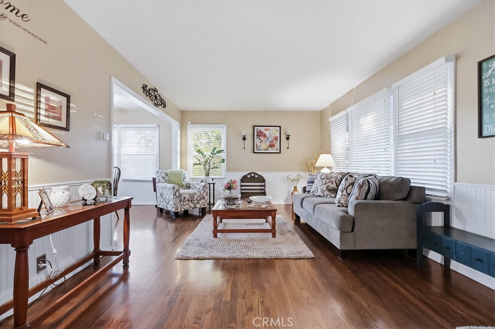 Residential for sale at 4702 Castana, Lakewood CA featuring 3 beds and 2 baths