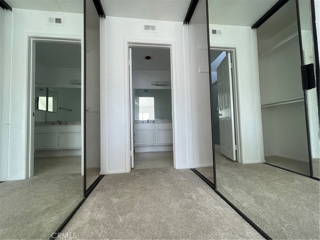 Residential Lease for rent at 16 Wellesley, Irvine CA featuring 3 beds and 3 baths