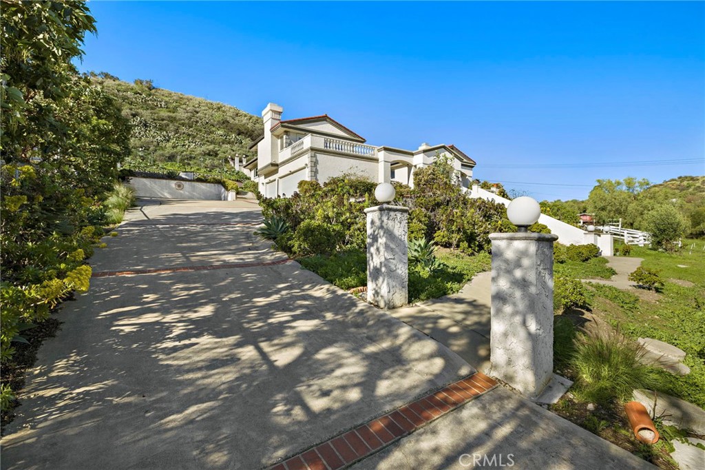 Residential for sale at 11031 Meads, Orange CA featuring 6 beds and 5 baths