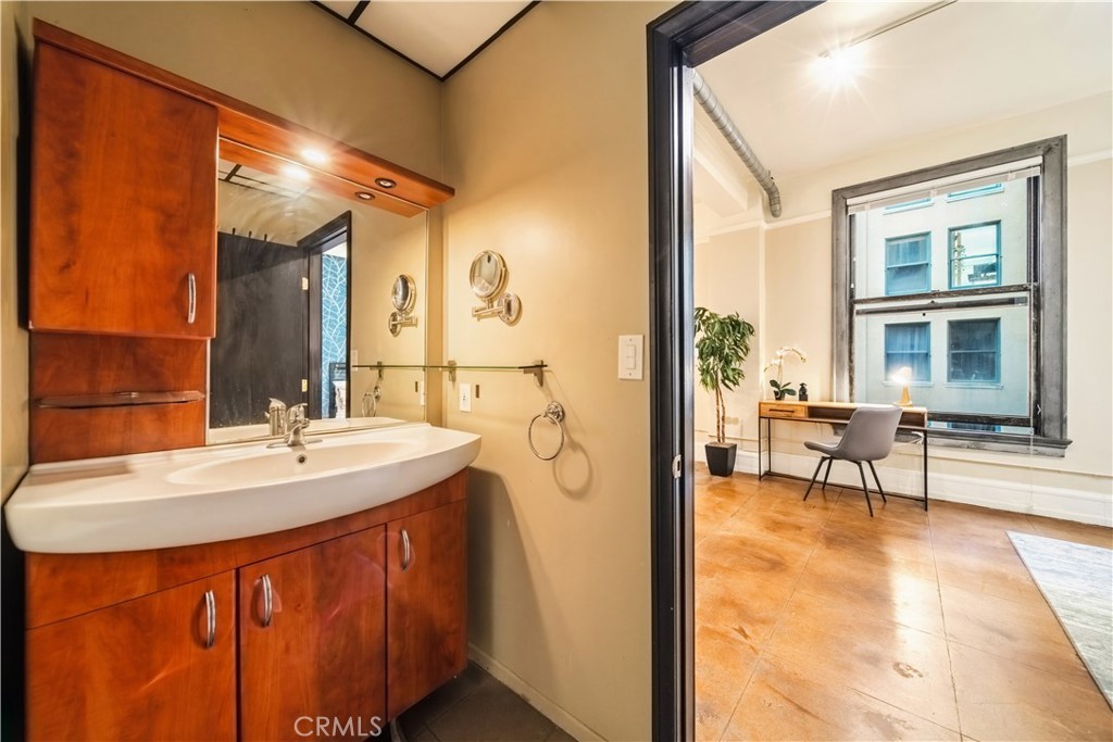 Residential for sale at 108 W 2nd Street 410, Los Angeles CA featuring 1 bed and 1 bath