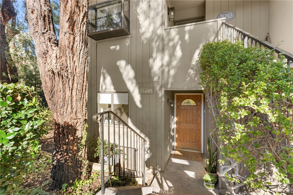 Residential Lease for rent at 31291 E Nine 29F, Laguna Niguel CA featuring 3 beds and 2 baths