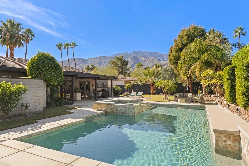 Residential for sale at 1056 E Vista Chino, Palm Springs CA featuring 3 beds and 2 baths