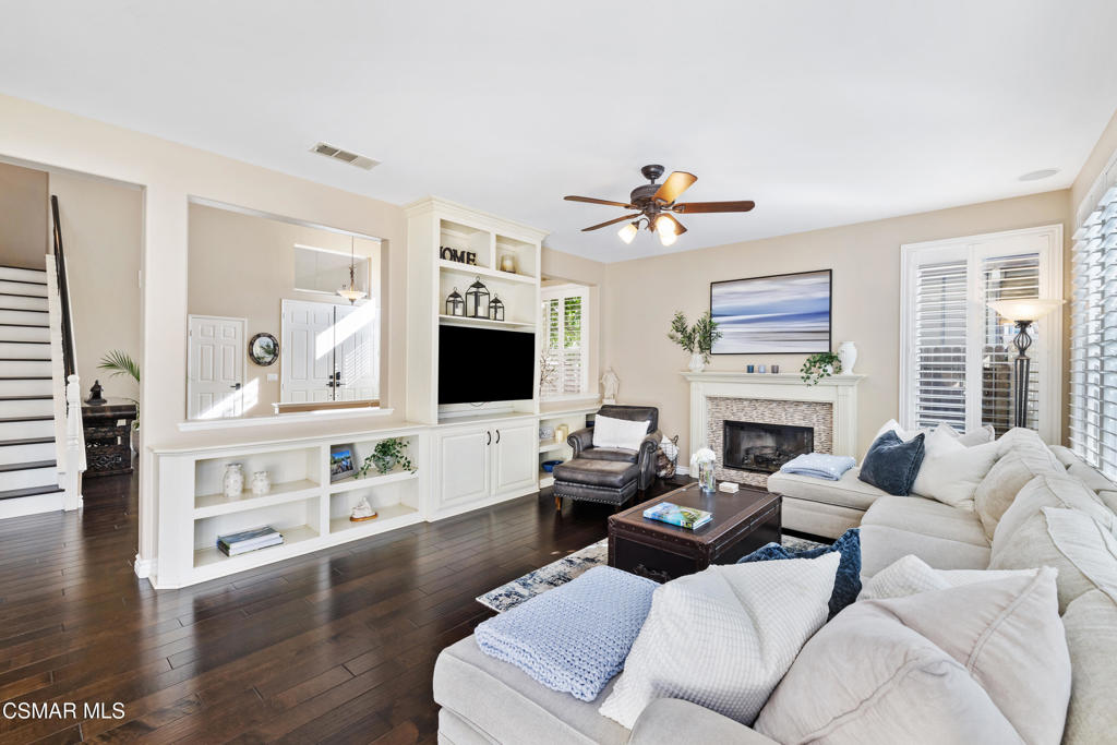 Residential for sale at 4819 Corte Olivas, Camarillo CA featuring 5 beds and 4 baths