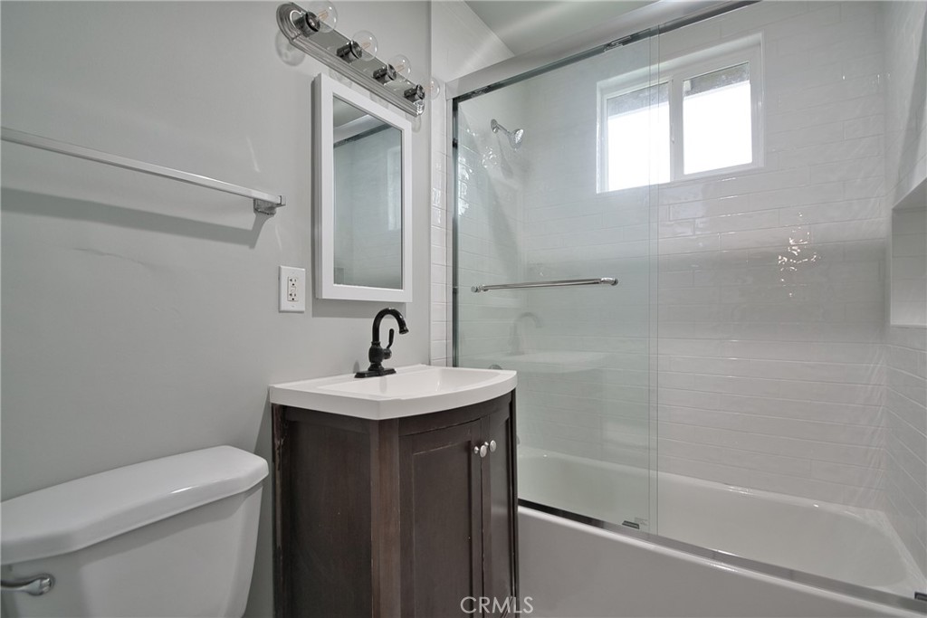 Residential Lease for rent at 4715 W 152nd Street, Lawndale CA featuring 2 beds and 1 bath