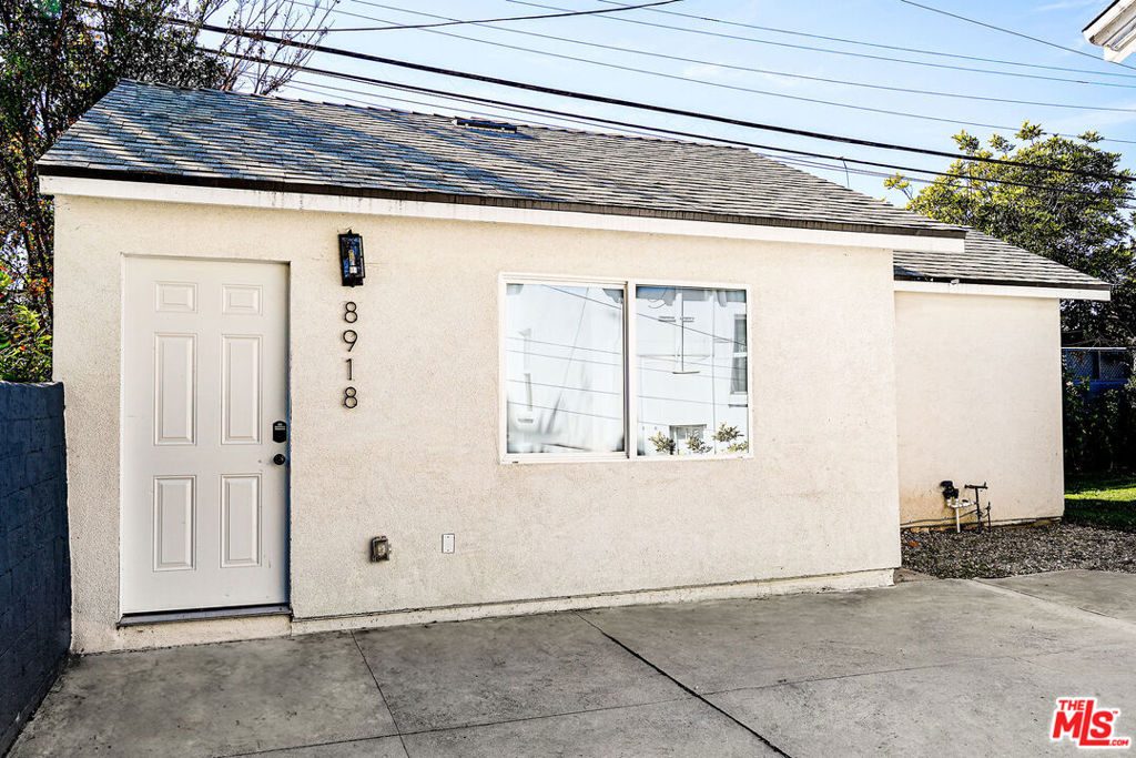 Residential for sale at 8920 Cadillac Avenue, Los Angeles CA featuring 4 beds and 4 baths
