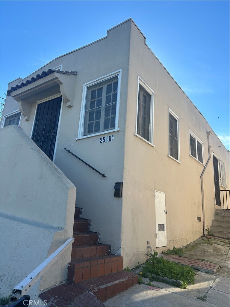 Residential Income for sale at 2500 Ganahl, Los Angeles CA