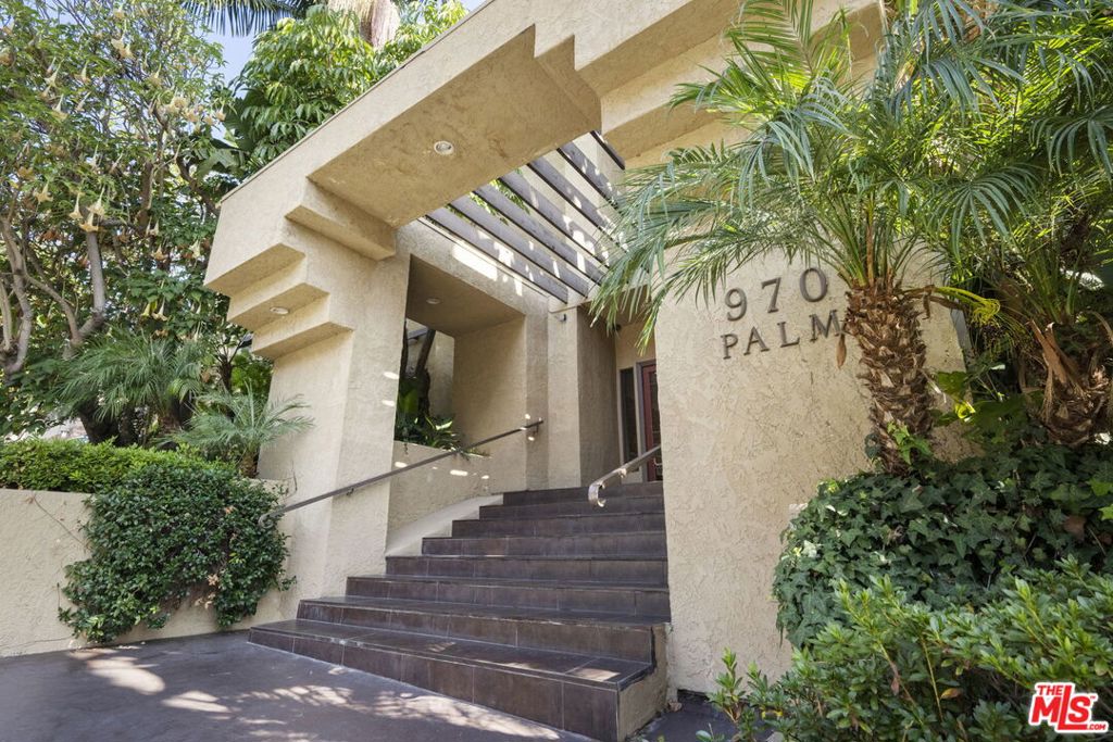 Residential for sale at 970 Palm Avenue 218, West Hollywood CA featuring 1 bed and 1 bath
