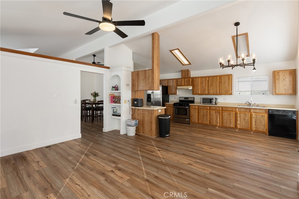 Manufactured In Park for sale at 23301 Ridge Route Drive 26, Laguna Hills CA featuring 3 beds and 2 baths