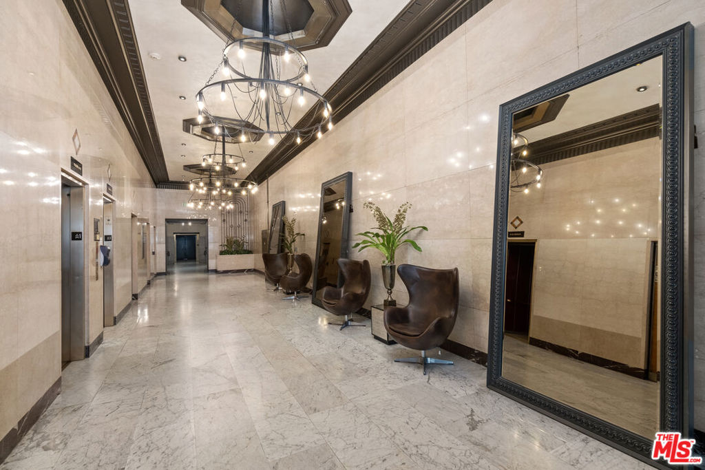 Residential for sale at 460 S Spring Street 1008, Los Angeles CA and 1 bath