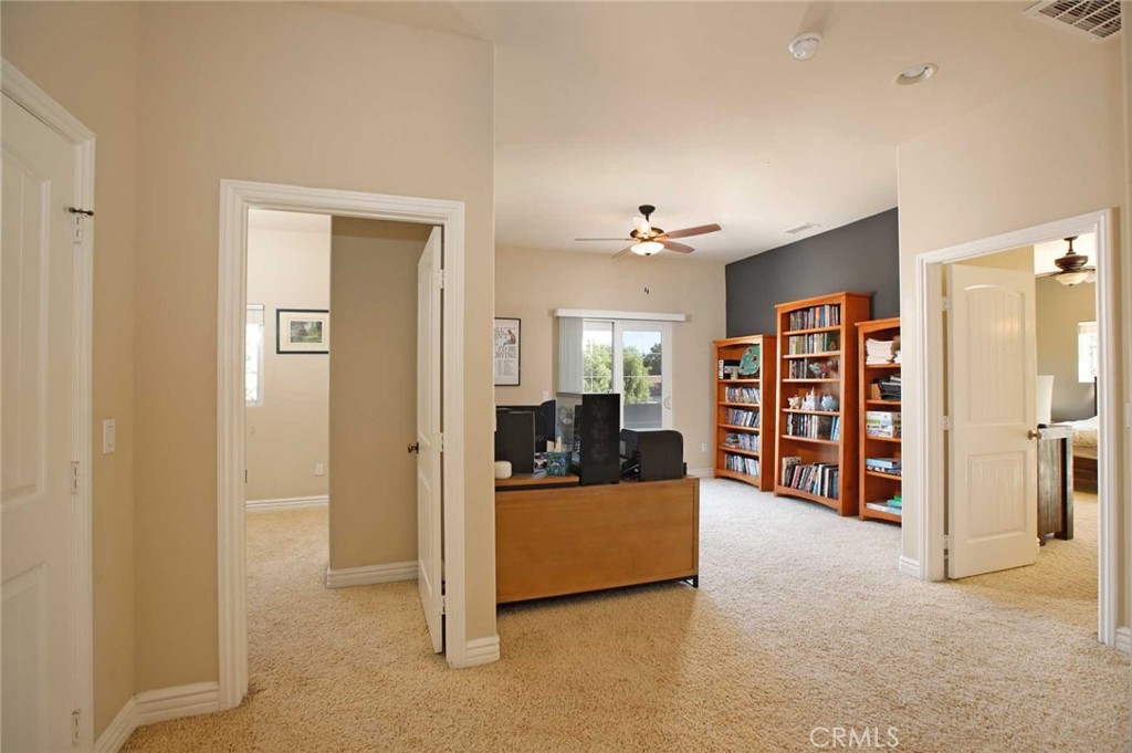 Residential for sale at 1595 E Avenida De Las Flores, Thousand Oaks CA featuring 4 beds and 5 baths