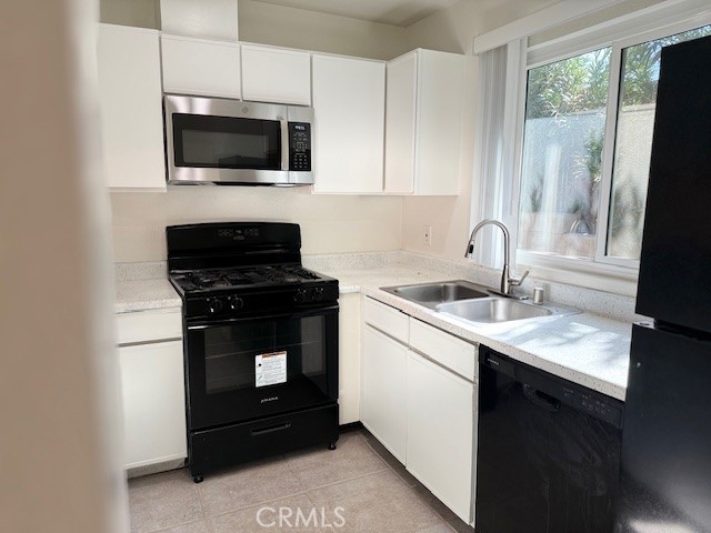 Residential Lease for rent at 79661 Avenue 42 114, Bermuda Dunes CA featuring 2 beds and 2 baths