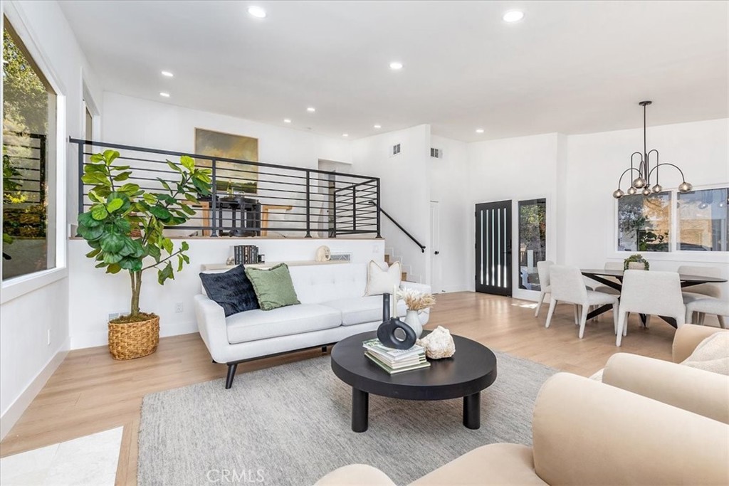 Residential for sale at 9921 Westwanda Drive, Beverly Hills CA featuring 2 beds and 2 baths