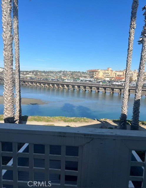 Residential Lease for rent at 2929 Sandy Pointe 19, Del Mar CA featuring 2 beds and 3 baths