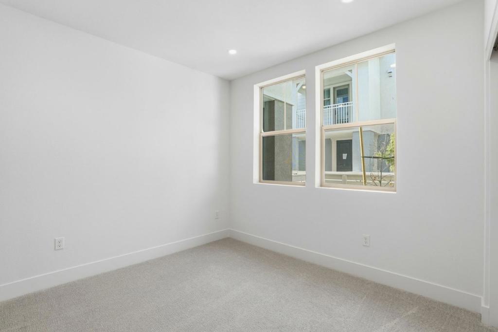 Residential for sale at 194 Oak Circle, Walnut Creek CA featuring 4 beds and 3 baths