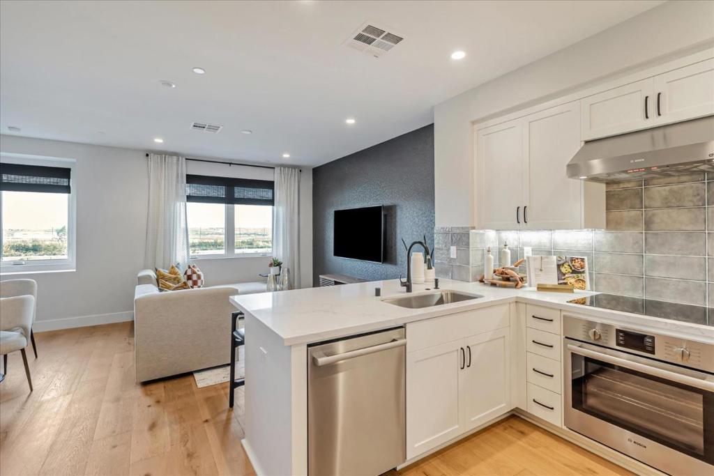 Residential for sale at 1109 Juana Court, Palo Alto CA featuring 3 beds and 3 baths