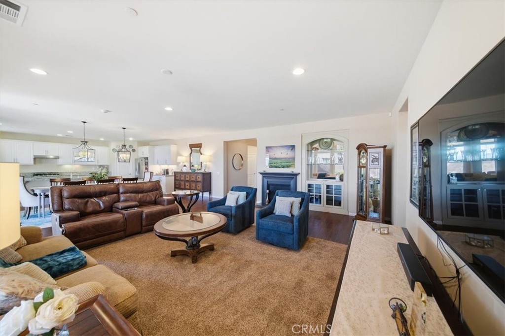 Residential for sale at 30334 Prairie Dog Way, Murrieta CA featuring 4 beds and 2 baths