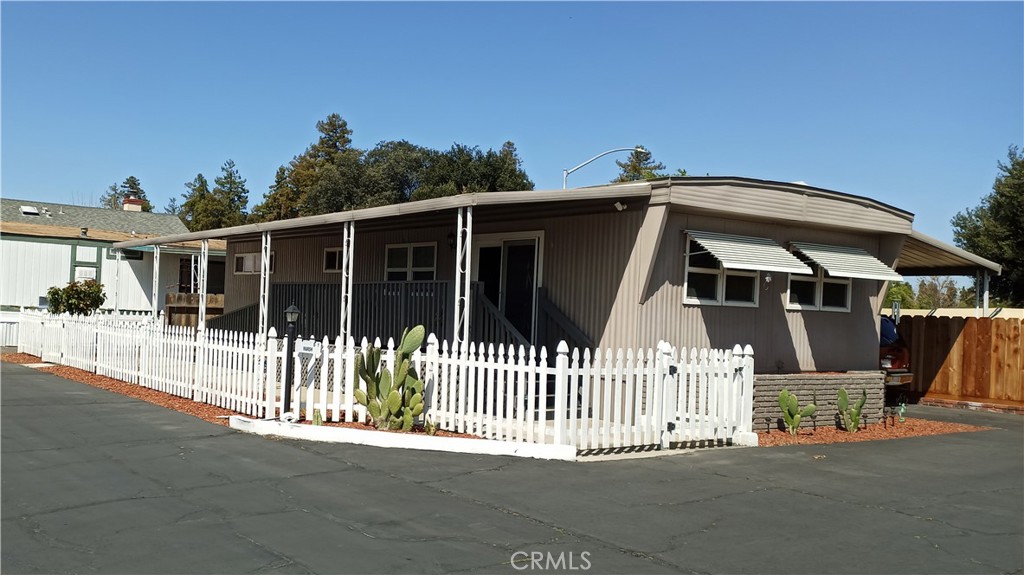 Manufactured In Park for sale at 425 20th Century Boulevard E1, Turlock CA featuring 2 beds and 2 baths