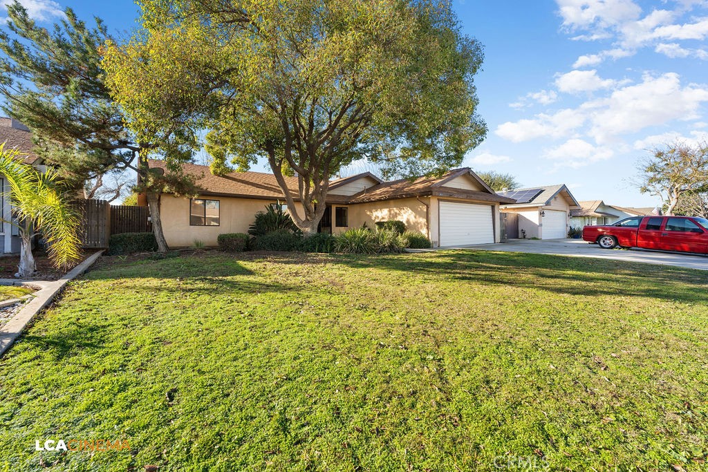Residential for sale at 913 Mcginley, Bakersfield CA featuring 3 beds and 2 baths
