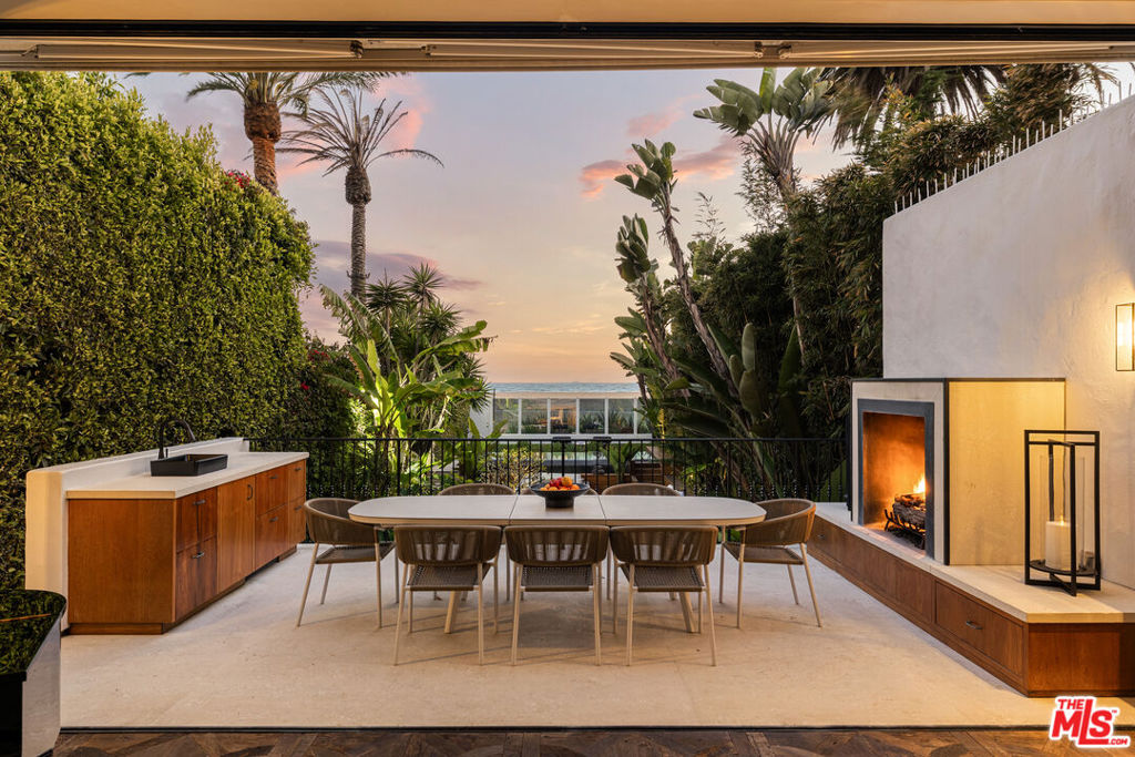 Residential Lease for rent at 966 Palisades Beach Road, Santa Monica, Los Angeles County, CA featuring 6 beds and 8 baths