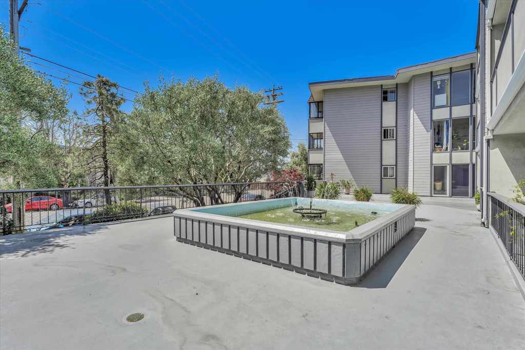 Residential for sale at 567 Oakland Ave 104, Oakland CA featuring 1 bed and 1 bath