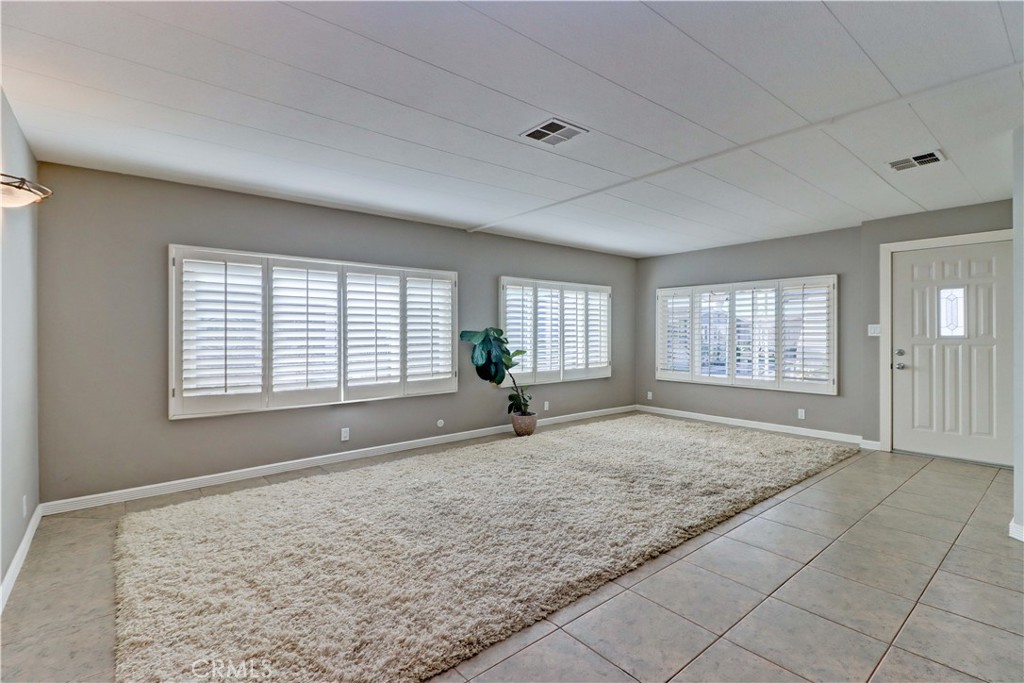 Manufactured In Park for sale at 6741 Lincoln Avenue 26, Buena Park CA featuring 2 beds and 2 baths