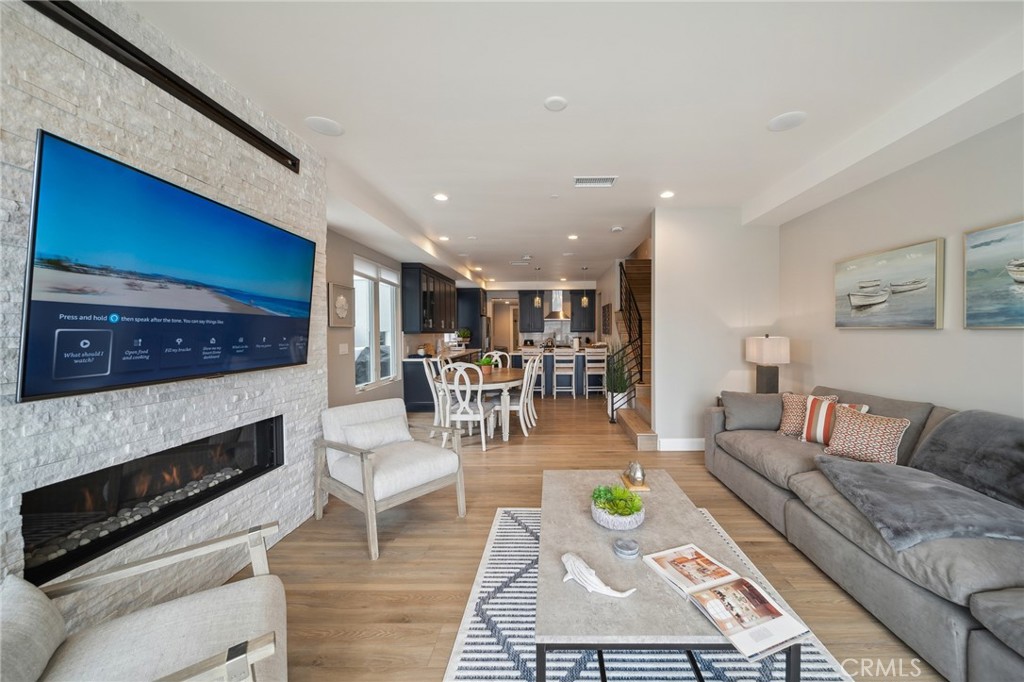 Residential for sale at 506 Clubhouse Avenue, Newport Beach CA featuring 10 beds and 12 baths