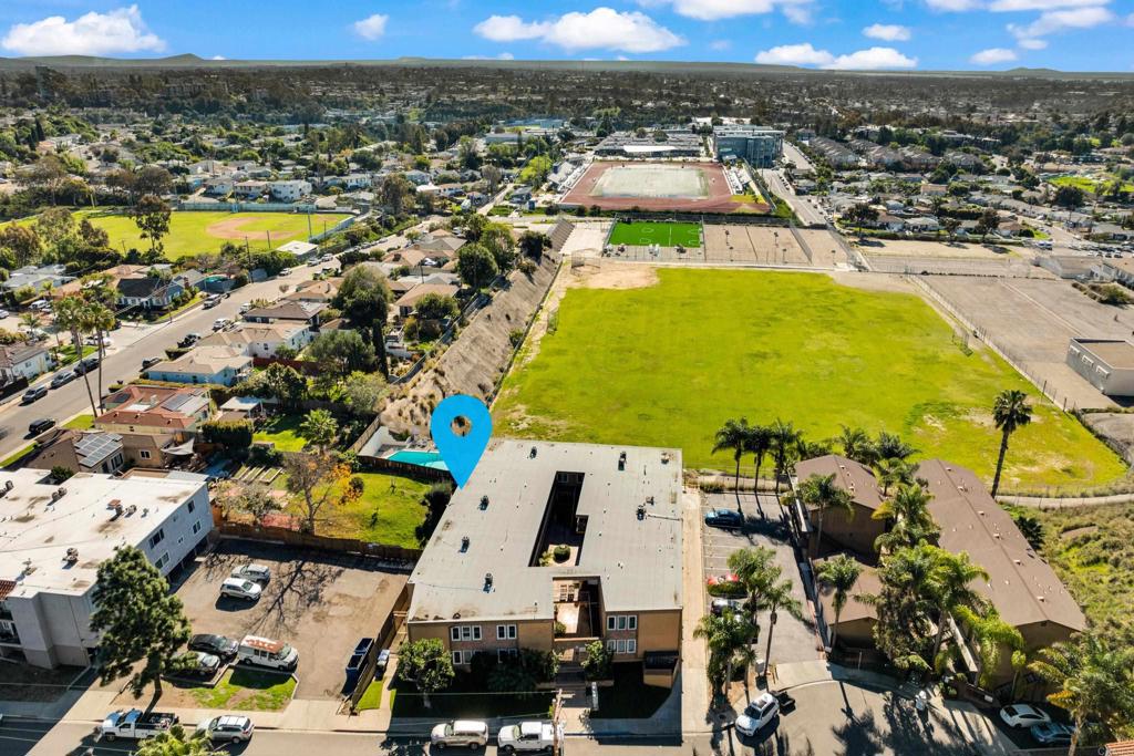 Residential for sale at 5511 Adelaide Avenue 27, San Diego CA featuring 2 beds and 1 bath