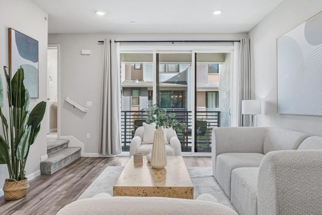 Active for sale at Santa Clara, CA, Santa Clara, CA CA and 3 baths