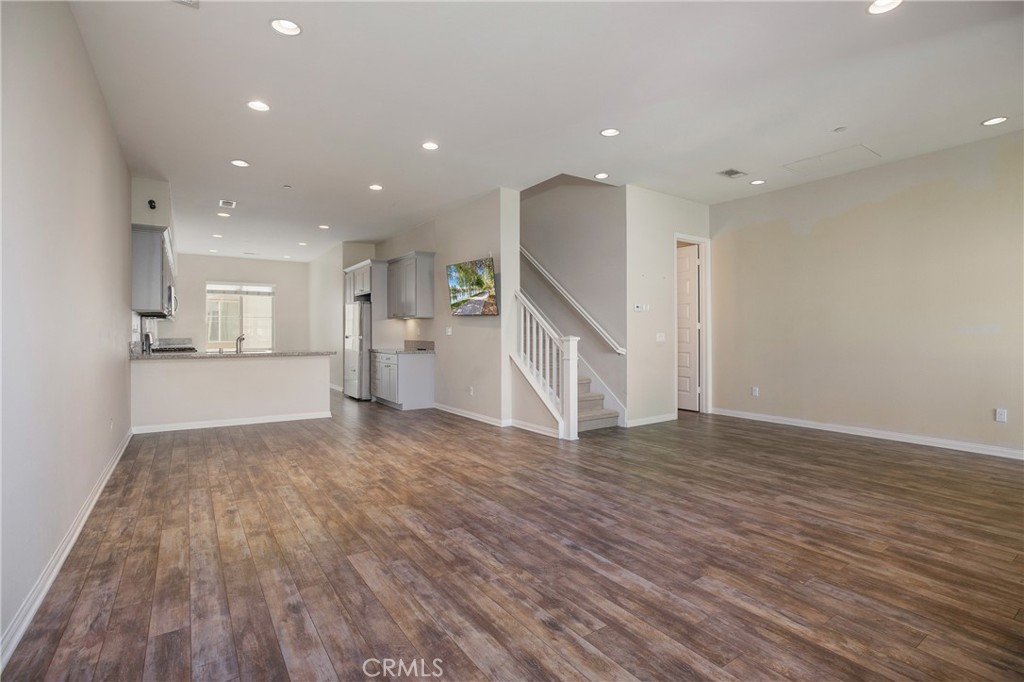 Residential Lease for rent at 116 Neptune, Irvine CA featuring 2 beds and 3 baths